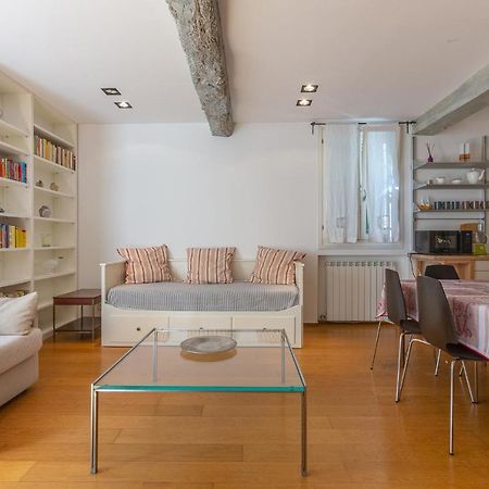 Pleasant Central Apartment With Garden 볼로냐 외부 사진